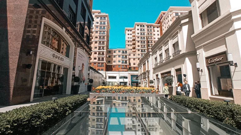 Emaar Square Mall
